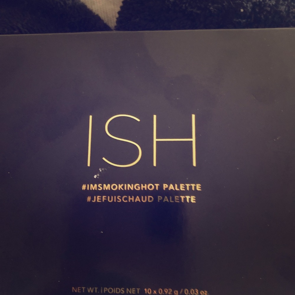 Ish shadow pallet